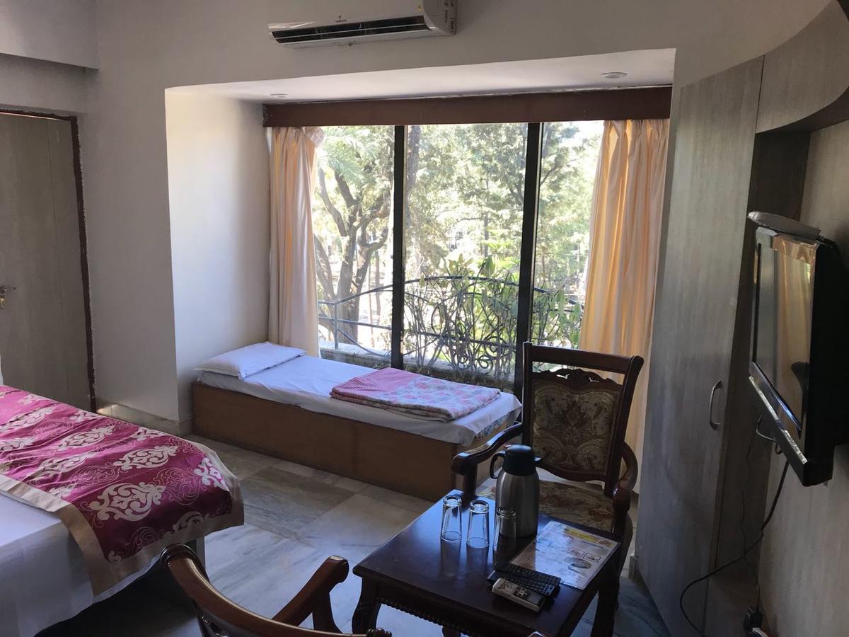 Hotel Sheratone Mount Abu Buitenkant foto