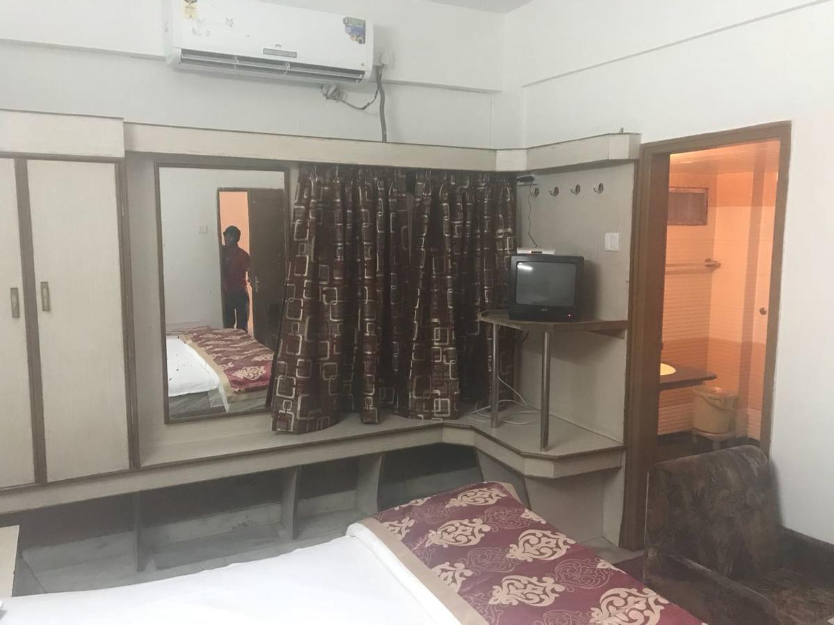 Hotel Sheratone Mount Abu Buitenkant foto