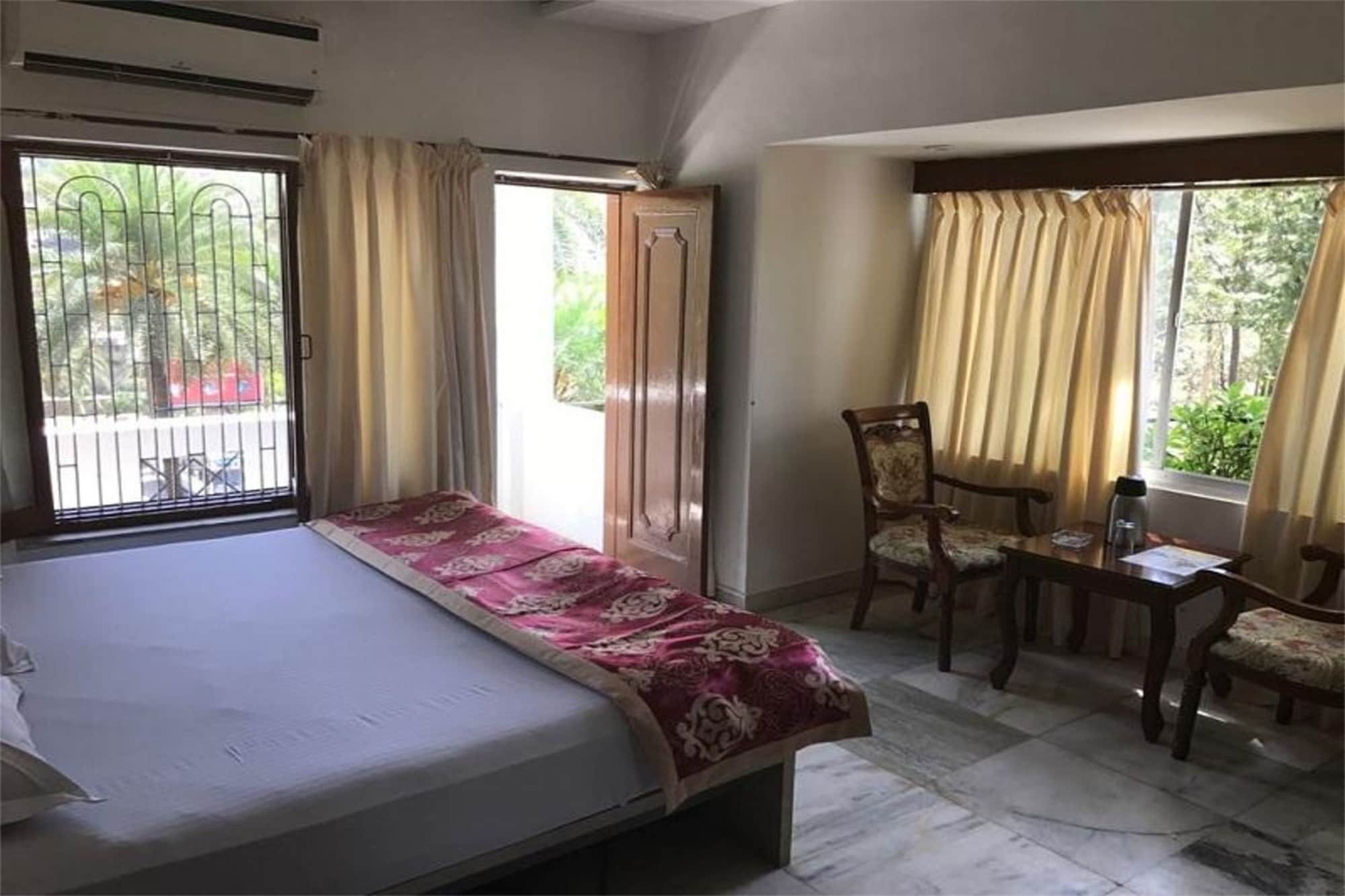 Hotel Sheratone Mount Abu Buitenkant foto