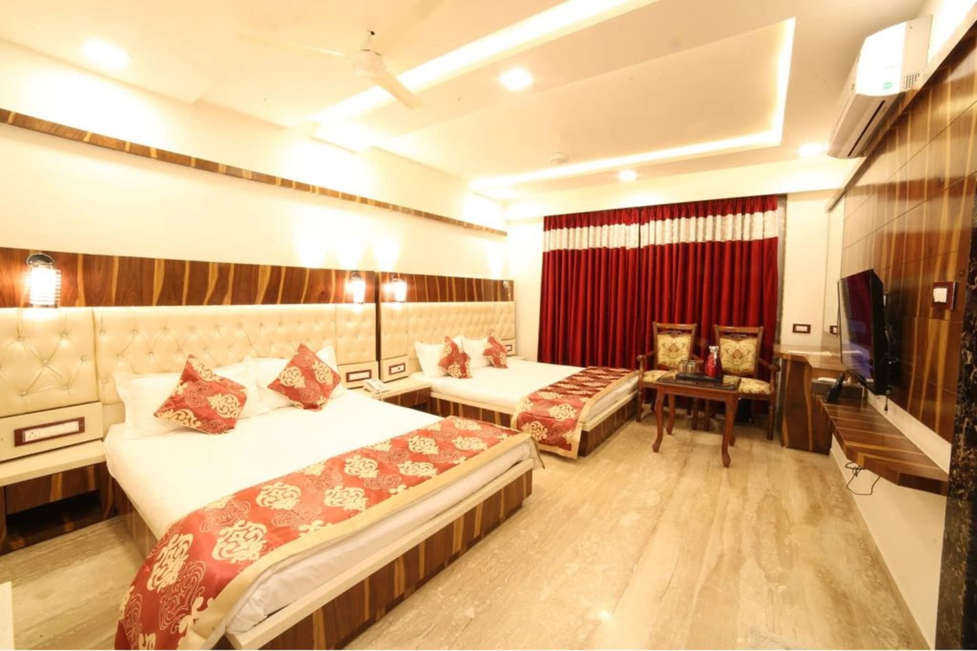 Hotel Sheratone Mount Abu Buitenkant foto